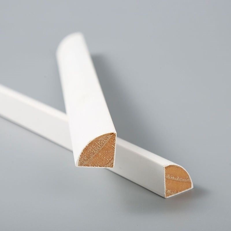 A madeira moldando redonda de um quarto aprontou as placas de madeira para a decoração de construção