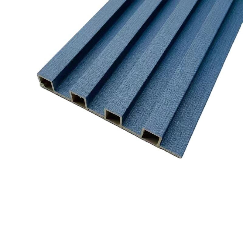 Novo Design Painéis de parede WPC resistentes à água de grãos de madeira Design para decoração de interiores Fácil de instalar