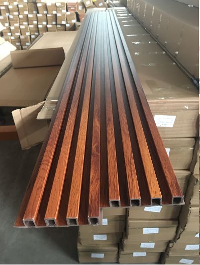 Fácil de instalar painel de parede Wpc composto de madeira revestimento externo interior o painel de parede flutado