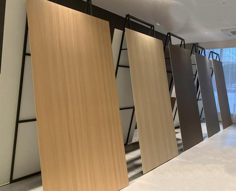 Painéis de parede Painel de parede de carvão de bambu Amostra de metal Painel de parede de carvão de bambu