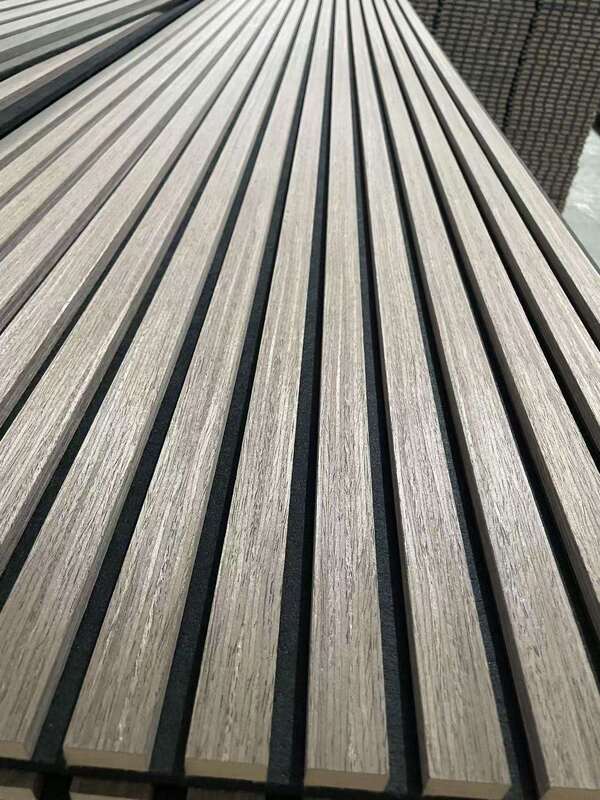 Panéis acústicos de venda em quente Painéis de parede de madeira de lantejoulas de flauta Decoração de casa Painéis de parede à prova de som