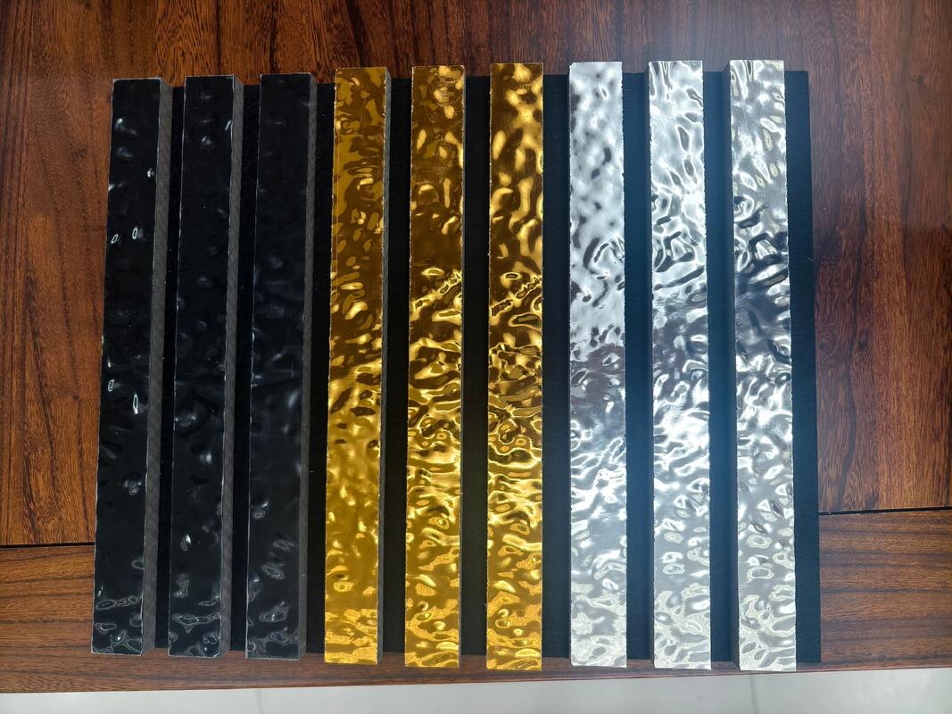 Moderno Design Painel de parede acústico de fibra de poliéster Soundproof 3D Design de ondulação de água Sound-absorvendo Slat Grille Painel decorativo