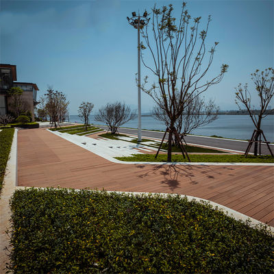 Popular piso de bambu projetado ao ar livre