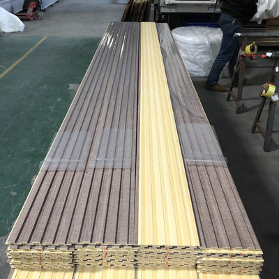 Painéis de parede decorativos de interiores Painéis de teto revestidos de PVC Fibra de bambu Art Louver Painéis de fundo WPC Painel de lantejoula flutuado