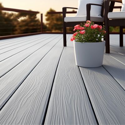 WPC/BPC Teak Cor WPC Terraço Exterior Incandescente Capa de Fibra de Madeira Impermeável De alta qualidade Composite Decking Antiderrapante