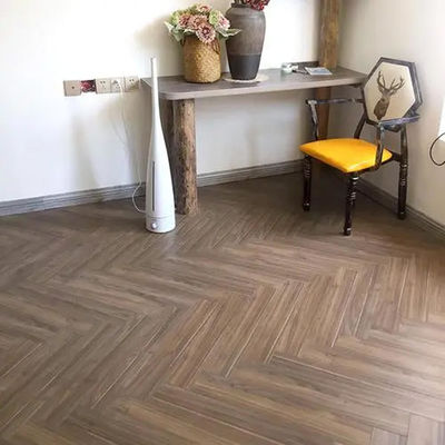 Pavimento composto Herringbone Pavimento de vinil Clique Piso Spc
