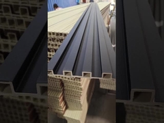 32 Painéis de parede de WPC de vários estilos